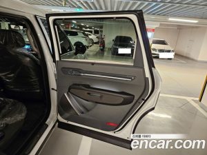 Kia EV9 Earth 4WD 2024 года из Южной Кореи
