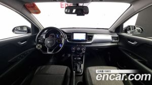 Kia Stonic 1.4 2020 года из Южной Кореи