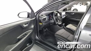 Kia Stonic 1.4 2020 года из Южной Кореи