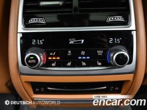 BMW 7-Series 730Ld xDrive M Sport 2020 года из Южной Кореи