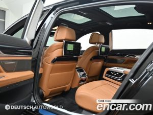BMW 7-Series 730Ld xDrive M Sport 2020 года из Южной Кореи