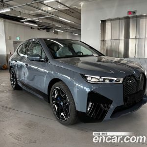 BMW iX xDrive50 Sport Plus 2024 года из Южной Кореи