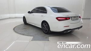 Mercedes-Benz E-Class E250 AMG Line 2023 года из Южной Кореи