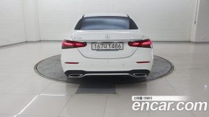 Mercedes-Benz E-Class E250 AMG Line 2023 года из Южной Кореи