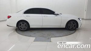 Mercedes-Benz E-Class E250 AMG Line 2023 года из Южной Кореи