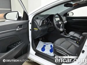 Hyundai AVANTE 1.6 2020 года из Южной Кореи