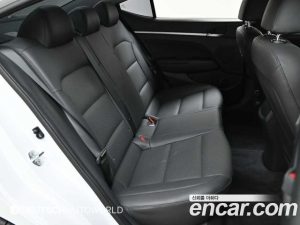 Hyundai AVANTE 1.6 2020 года из Южной Кореи