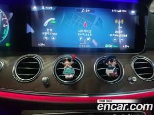 Mercedes-Benz E-Class E300e 4MATIC Exclusive 2021 года из Южной Кореи