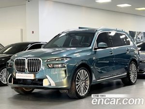 BMW X7 xDrive 40i Design Pure Excellence 7-Seater 2023 года из Южной Кореи