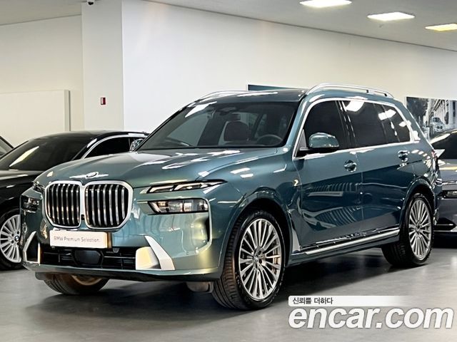 BMW X7 xDrive 40i Design Pure Excellence 7-Seater 2023 года из Кореи