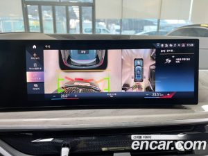 BMW X7 xDrive 40i Design Pure Excellence 7-Seater 2023 года из Южной Кореи