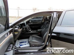 Kia K5 2.0 2020 года из Южной Кореи
