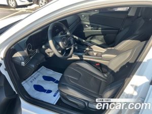 Hyundai AVANTE 1.6 2021 года из Южной Кореи