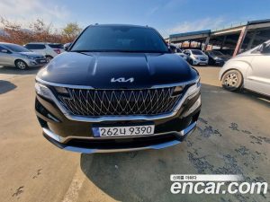 Kia Carnival Бензин 9-Seater Signature 2023 года из Южной Кореи