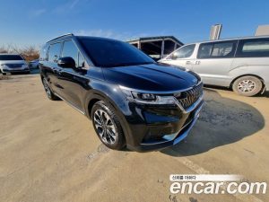 Kia Carnival Бензин 9-Seater Signature 2023 года из Южной Кореи