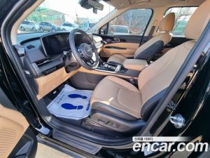 Kia Carnival Бензин 9-Seater Signature 2023 года из Южной Кореи
