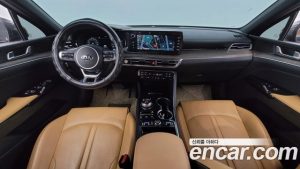 Kia K5 2.0 2021 года из Южной Кореи
