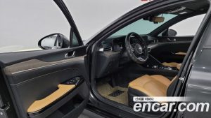 Kia K5 2.0 2021 года из Южной Кореи