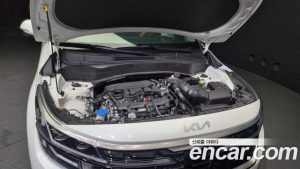 Kia Seltos Бензин 1.6 Turbo 2WD 2024 года из Южной Кореи