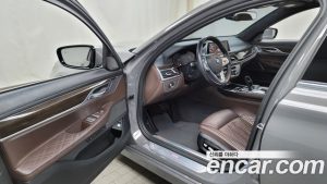 BMW 7-Series 730Ld xDrive Design Pure Excellence 2020 года из Южной Кореи