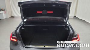 BMW 7-Series 730Ld xDrive Design Pure Excellence 2020 года из Южной Кореи