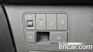 Hyundai Staria 4WD Lounge 7-Seater 2024 года из Южной Кореи