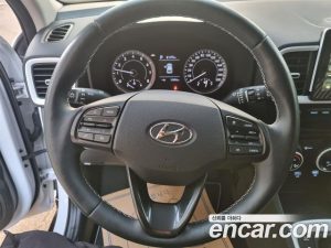 Hyundai Venue 1.6 Flux 2020 года из Южной Кореи