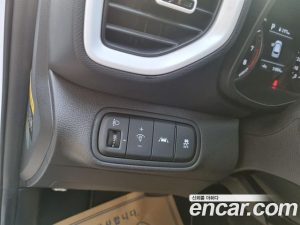Hyundai Venue 1.6 Flux 2020 года из Южной Кореи