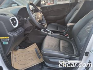 Hyundai Venue 1.6 Flux 2020 года из Южной Кореи