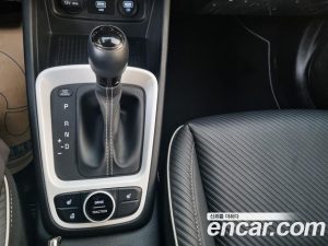 Hyundai Venue 1.6 Flux 2020 года из Южной Кореи