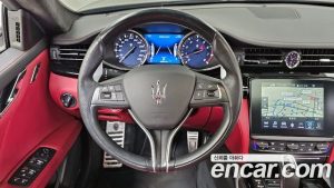 Maserati Quattroporte S Q4 3.0 V6 GranSport 2020 года из Южной Кореи