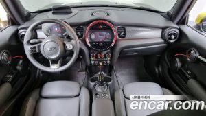 Mini Cooper SE ELECTRIC 2023 года из Южной Кореи