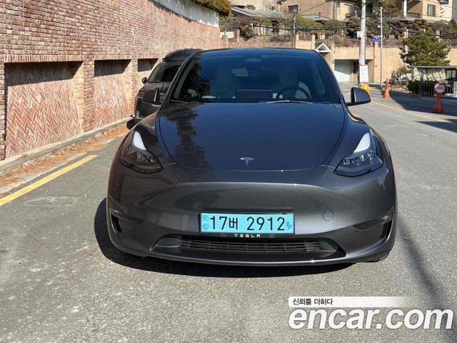 Tesla Model Y LONG RANGE 2023 года из Кореи