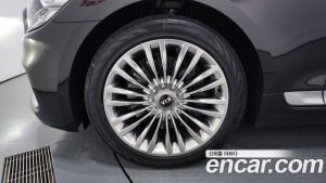 Kia K9 3.8 GDI AWD 2021 года из Южной Кореи