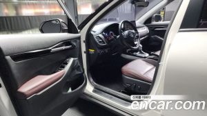 Kia Seltos Дизель 1.6 2WD 2020 года из Южной Кореи