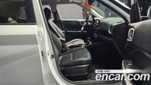 Hyundai Venue 1.6 Modern 2021 года из Южной Кореи