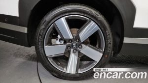 Hyundai Santafe Бензин 2.5T 2WD 2024 года из Южной Кореи