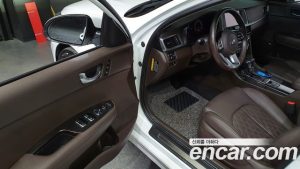 Kia K5 2.0 2020 года из Южной Кореи