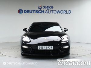 Porsche Panamera 4.0 GTS 2020 года из Южной Кореи