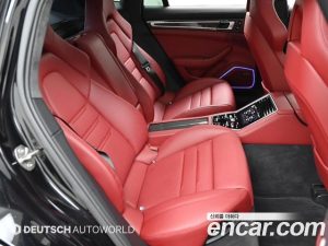 Porsche Panamera 4.0 GTS 2020 года из Южной Кореи