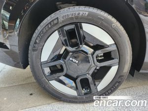 Kia EV9 Earth 4WD 2024 года из Южной Кореи