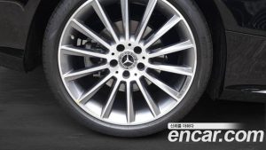 Mercedes-Benz C-Class C200 Coupe 2023 года из Южной Кореи