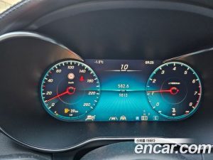 Mercedes-Benz C-Class C200 Coupe 2023 года из Южной Кореи