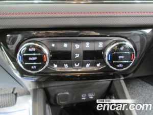 ChevroletGMDaewoo Trailblazer 1.3 Turbo 2WD 2024 года из Южной Кореи