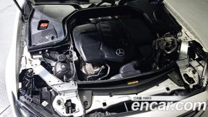 Mercedes-Benz E-Class E220d Avantgarde 2020 года из Южной Кореи