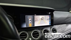 Mercedes-Benz E-Class E220d Avantgarde 2020 года из Южной Кореи