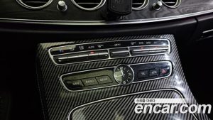 Mercedes-Benz E-Class E220d Avantgarde 2020 года из Южной Кореи