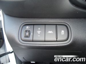 Hyundai Venue 1.6 Flux 2020 года из Южной Кореи
