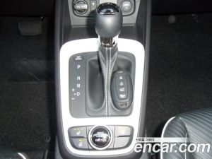 Hyundai Venue 1.6 Flux 2020 года из Южной Кореи