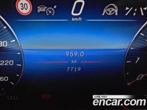 Mercedes-Benz C-Class C300 4MATIC AMG Line 2023 года из Южной Кореи